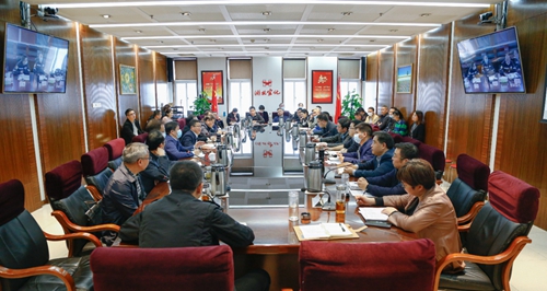 集團(tuán)行政辦公會強調(diào)：要突出重點狠抓落實加強溝通 確保今年工作圓滿收官(圖1)