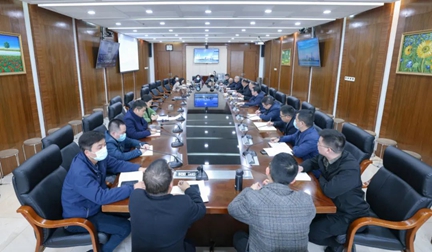 集團召開工程項目建設警示教育會暨3月份工程調(diào)度會(圖1)