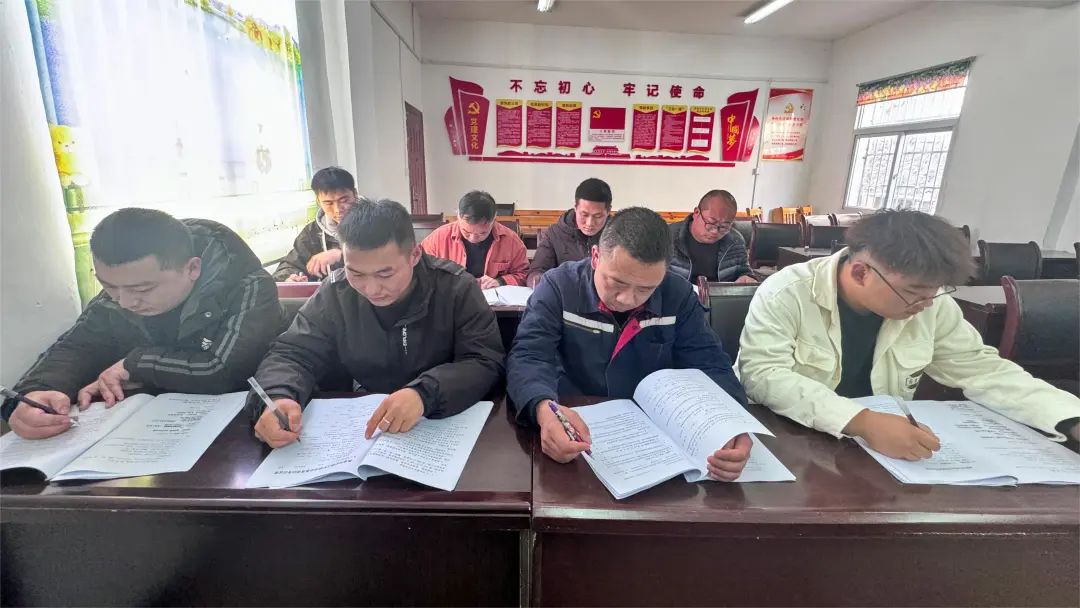 宜化礦業(yè)：強(qiáng)化教育培訓(xùn)提技能，新工分級管理見實效(圖2)