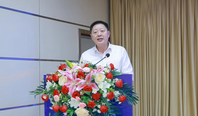 增值引領(lǐng)共贏疆來！2024宜化宜冠滴品牌戰(zhàn)略發(fā)布會在新疆輪臺縣成功舉行(圖2)