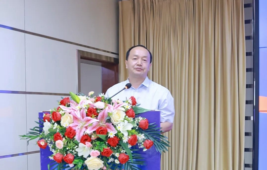 增值引領(lǐng)共贏疆來！2024宜化宜冠滴品牌戰(zhàn)略發(fā)布會在新疆輪臺縣成功舉行(圖3)