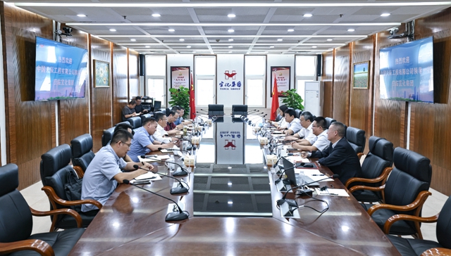 中國天辰董事長焦在月、總經(jīng)理梁軍湘一行到訪宜化集團(tuán)